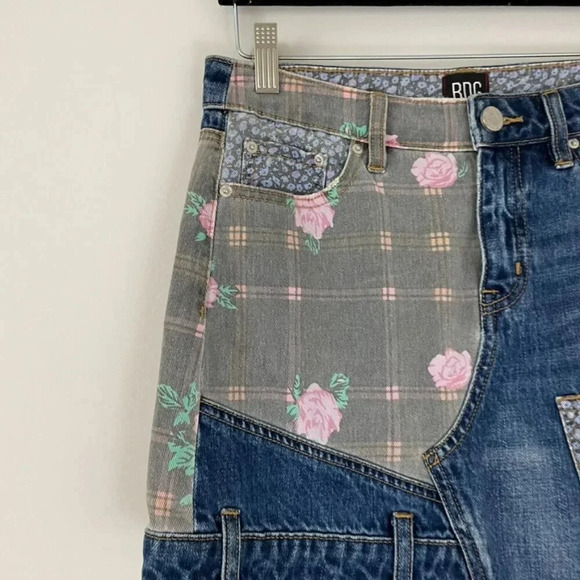 Urban Outfitters BDG Floral Patchwork Denim Mini Skirt Size Small - Picture 6 of 6